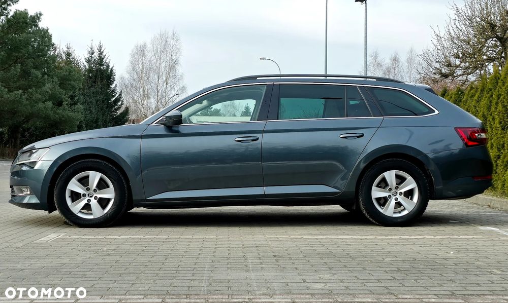 Skoda Superb 1.6 TDI Style - 11