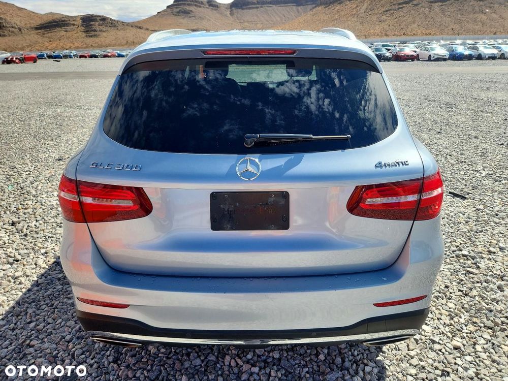 Mercedes-Benz GLC 300 4Matic 9G-TRONIC - 6