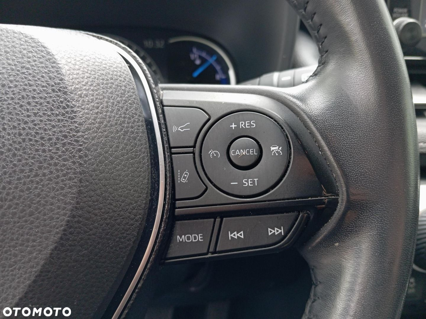 Toyota RAV4 - 16
