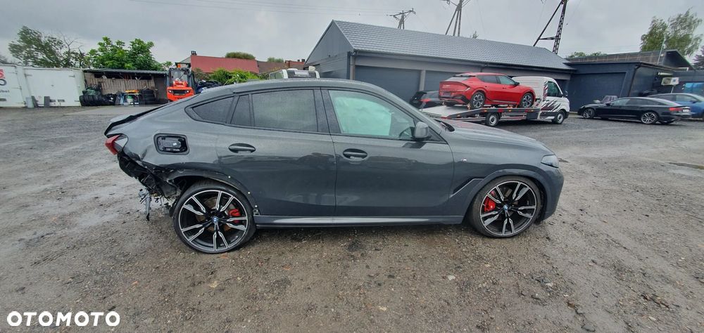 BMW i4 - 8