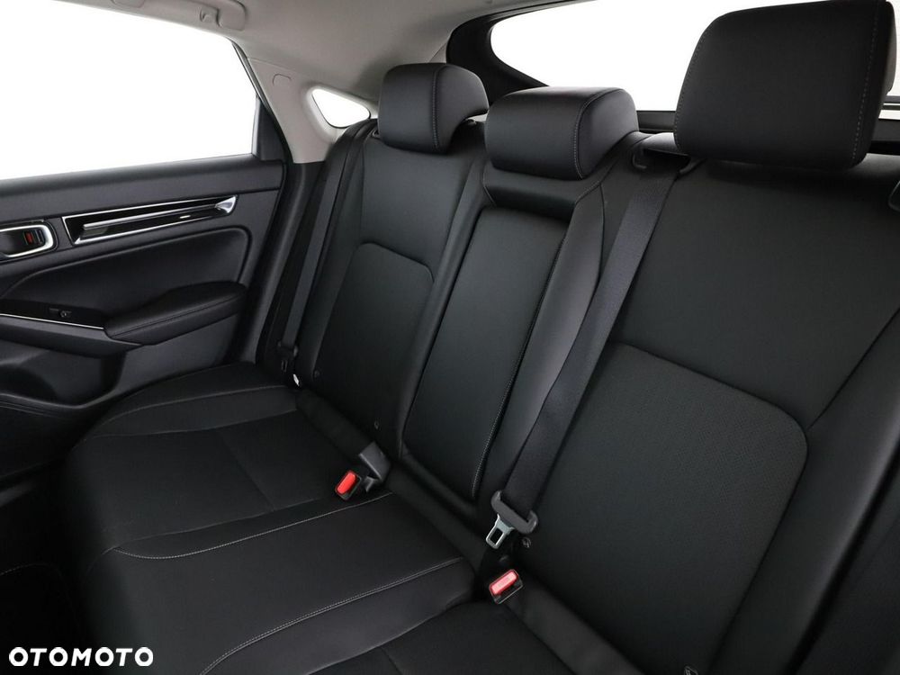 Honda Civic 2.0 i-MMD Advance CVT - 18