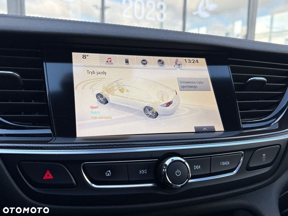 Opel Insignia - 36