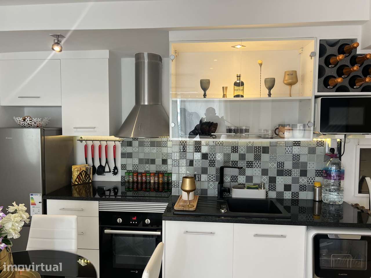 Apartamento T2 com varanda e ar condicionado - Grande imagem: 2/11