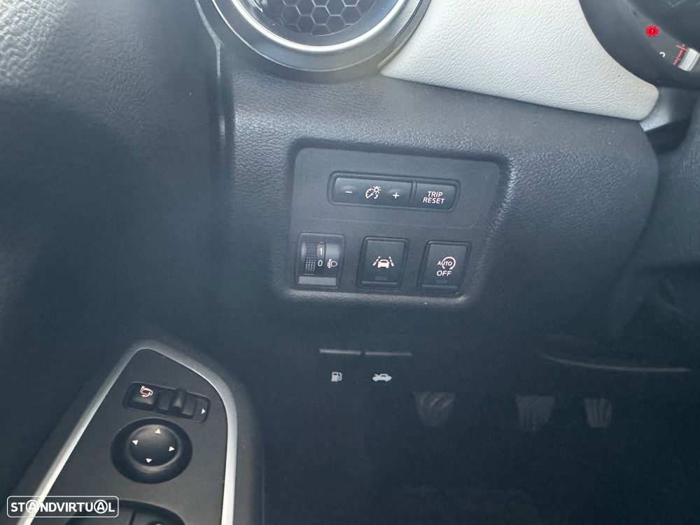 Nissan Micra 1.0 IG-T Tekna - 19