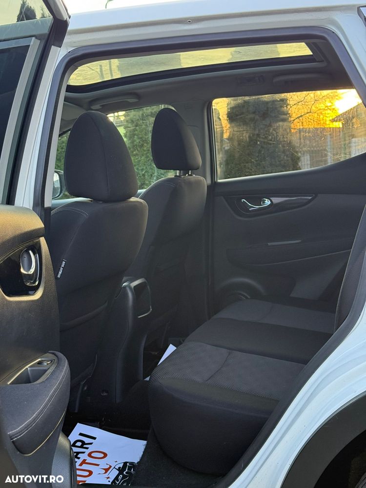 Nissan Qashqai 1.6 DCI N-Connecta - 8
