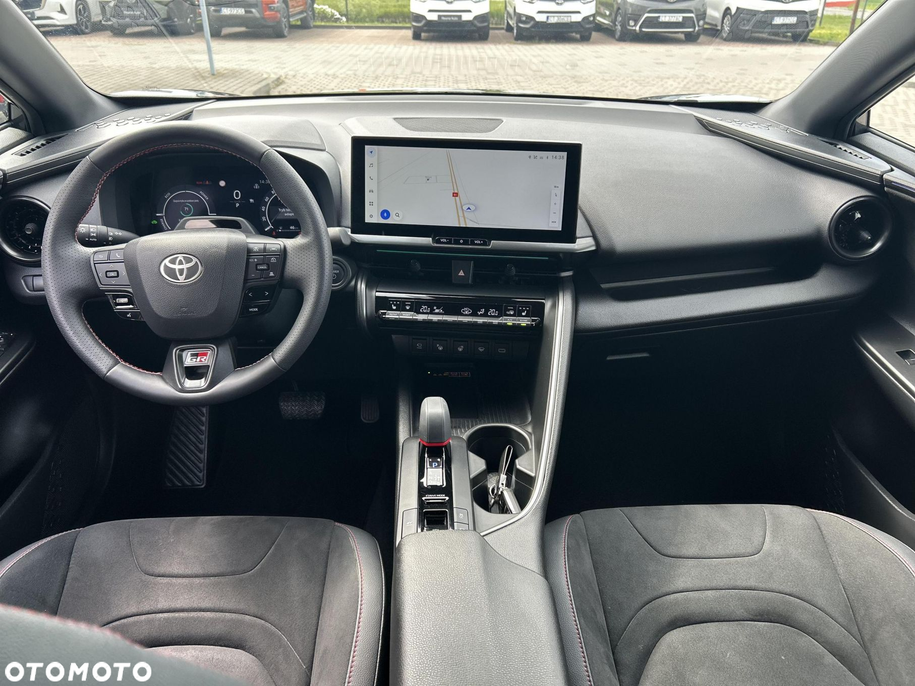 Toyota C-HR - 16