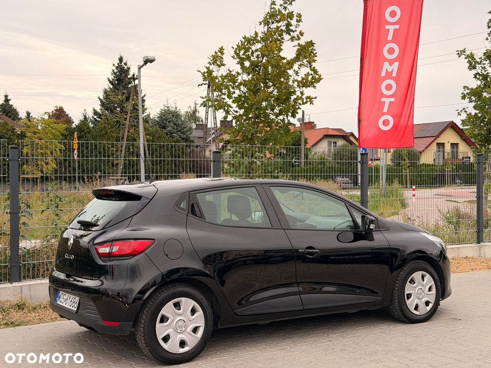 Renault Clio 1.2 16V Intens - 12