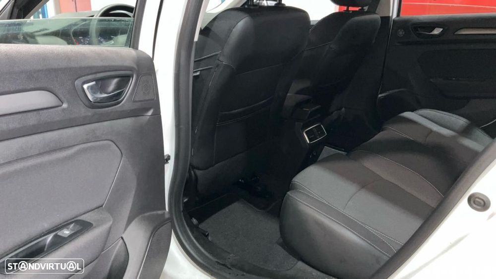 Renault Mégane Sport Tourer 1.5 Blue dCi Equilibre EDC - 6