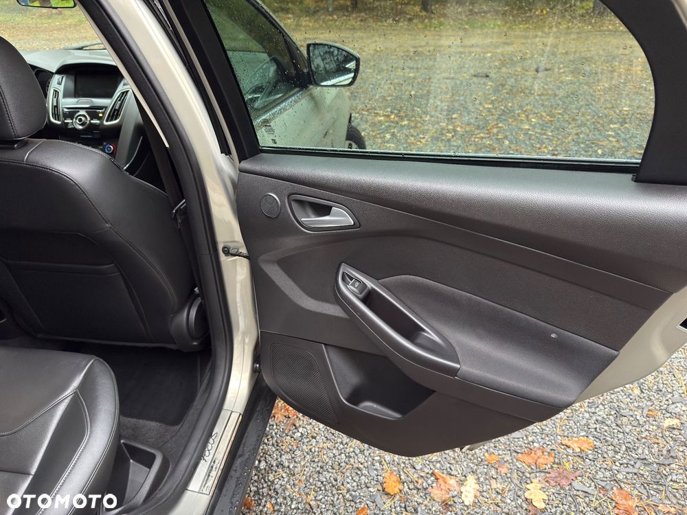 Ford Focus - 17
