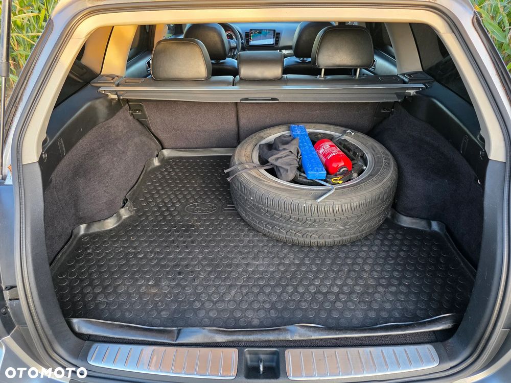Subaru Outback - 33