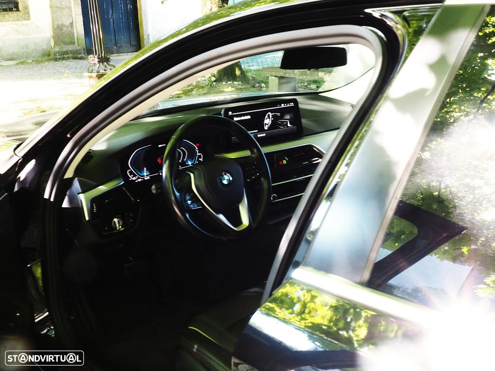 BMW 530 e Line Luxury - 20