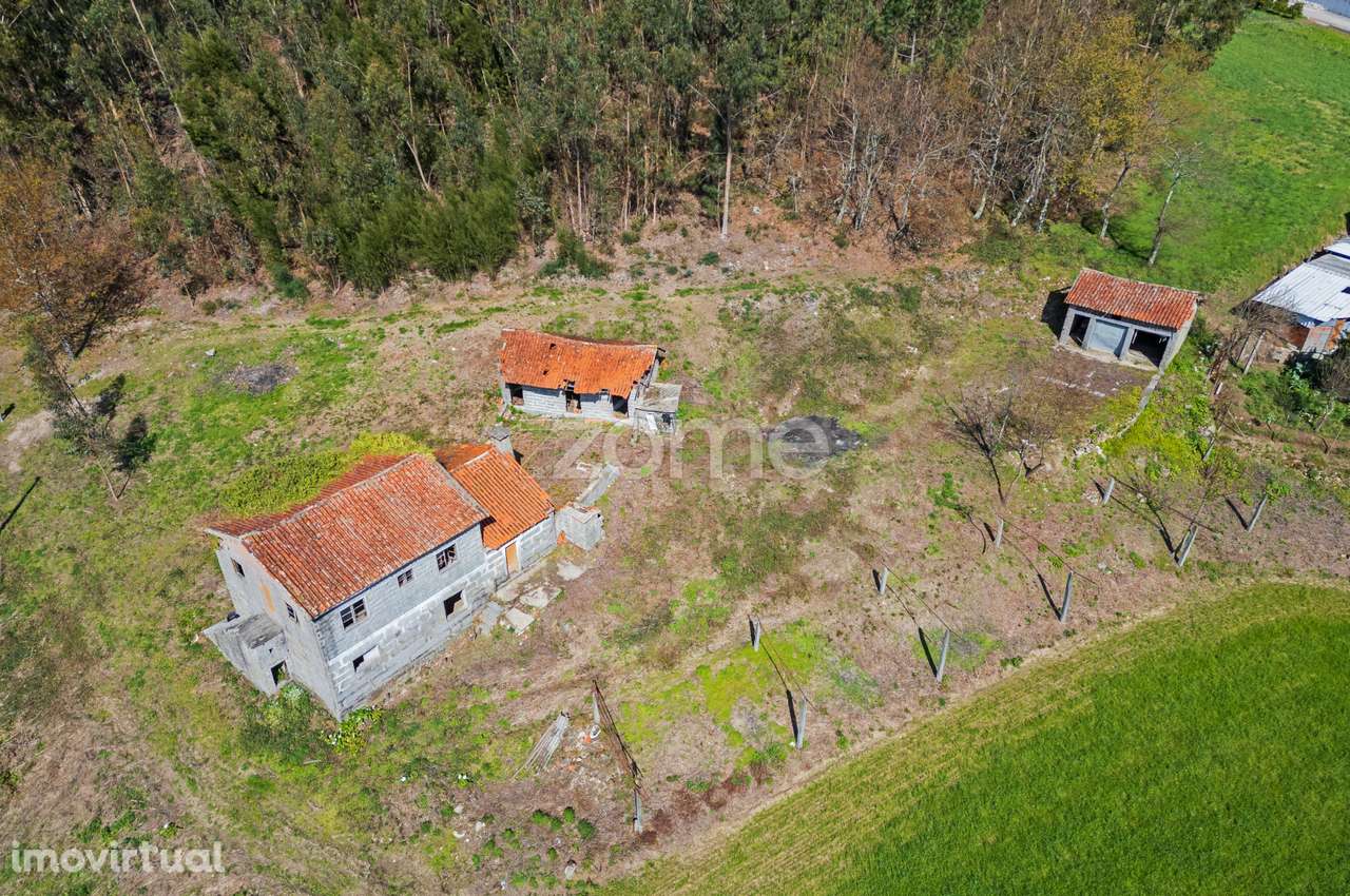 Quinta para Restauro em Oleiros, Guimarães - Grande imagem: 2/12
