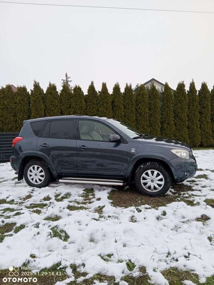 Toyota RAV4 - 2