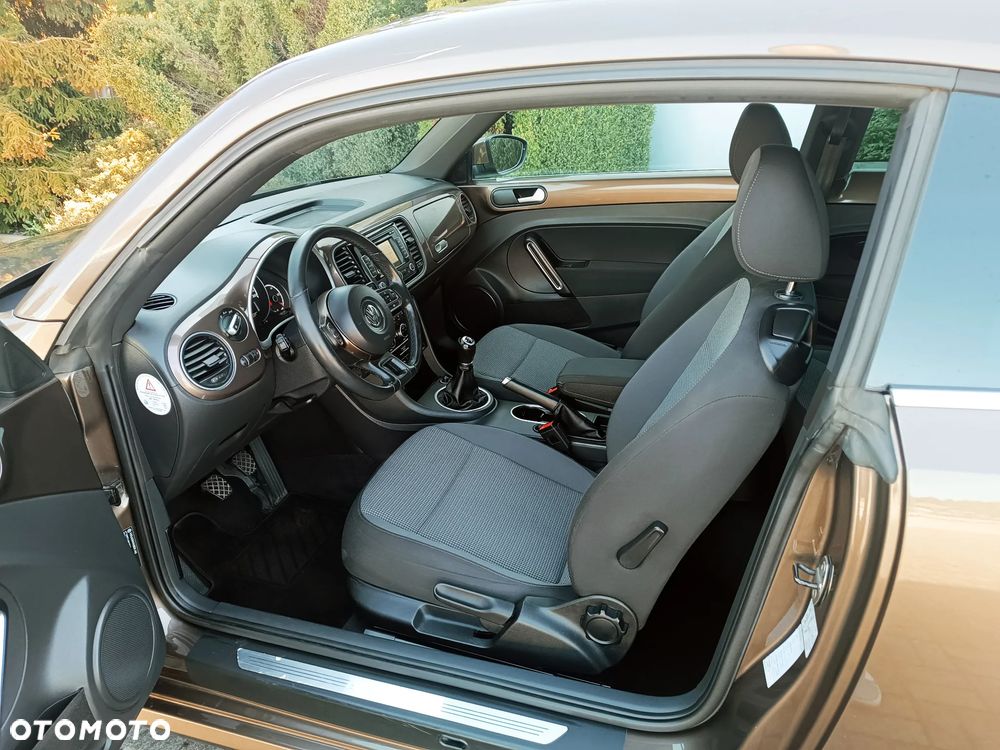 Volkswagen Beetle 1.6 TDI DPF Blue Motion Technologie CUP - 11