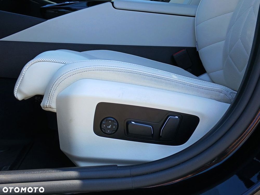 BMW Seria 5 520d xDrive mHEV - 19