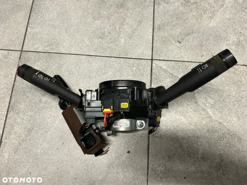 Opel Insignia 08-17 PRZEŁĄCZNIK ZESPOLONY ZE STACYJKĄ OE 20912838 - 2