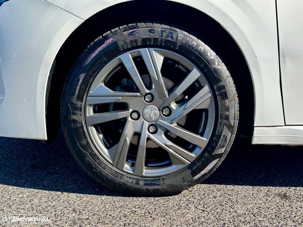 Peugeot 208 1.2 PureTech Active Pack - 23