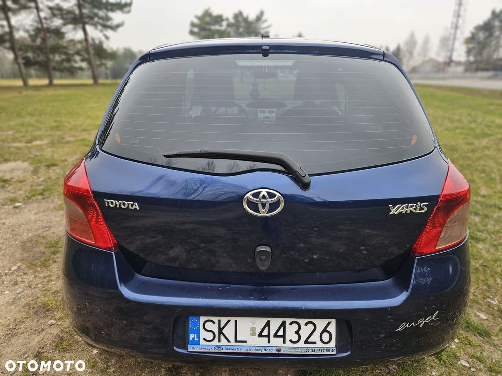 Toyota Yaris - 7