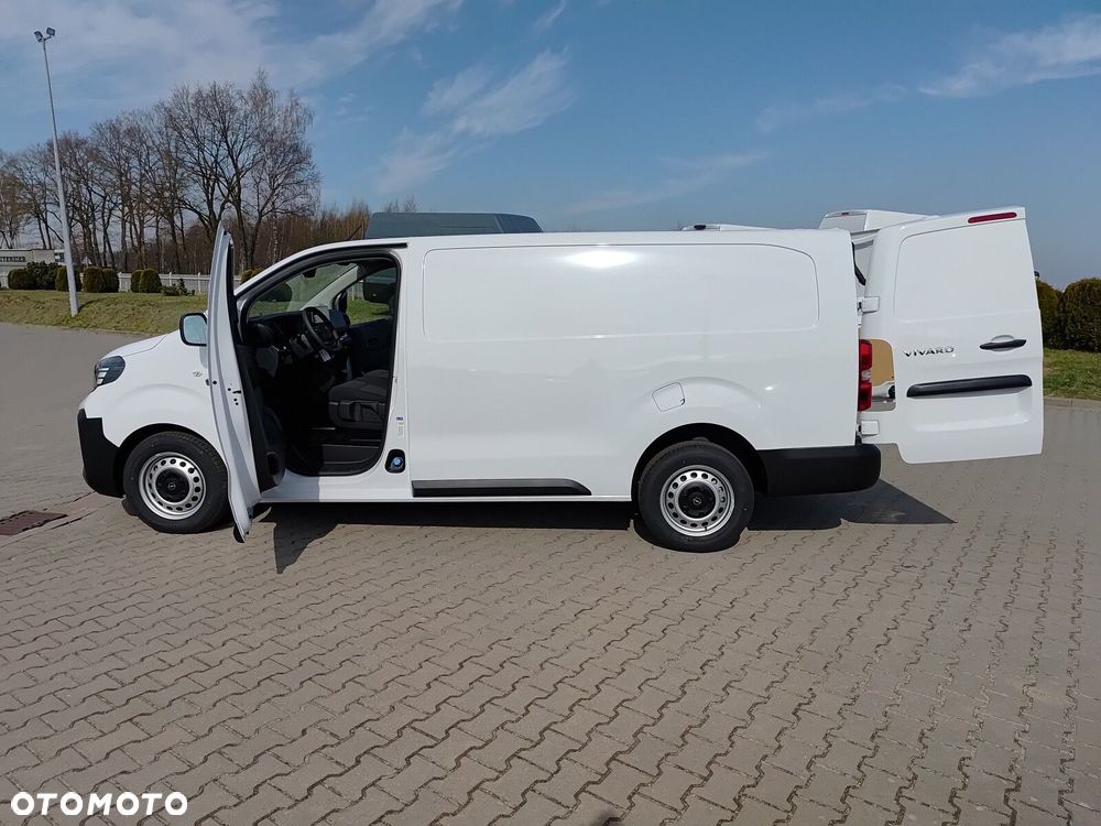 Opel Vivaro Vivaro Furgon XL Diesel 2.2 150 KM Manual - 19