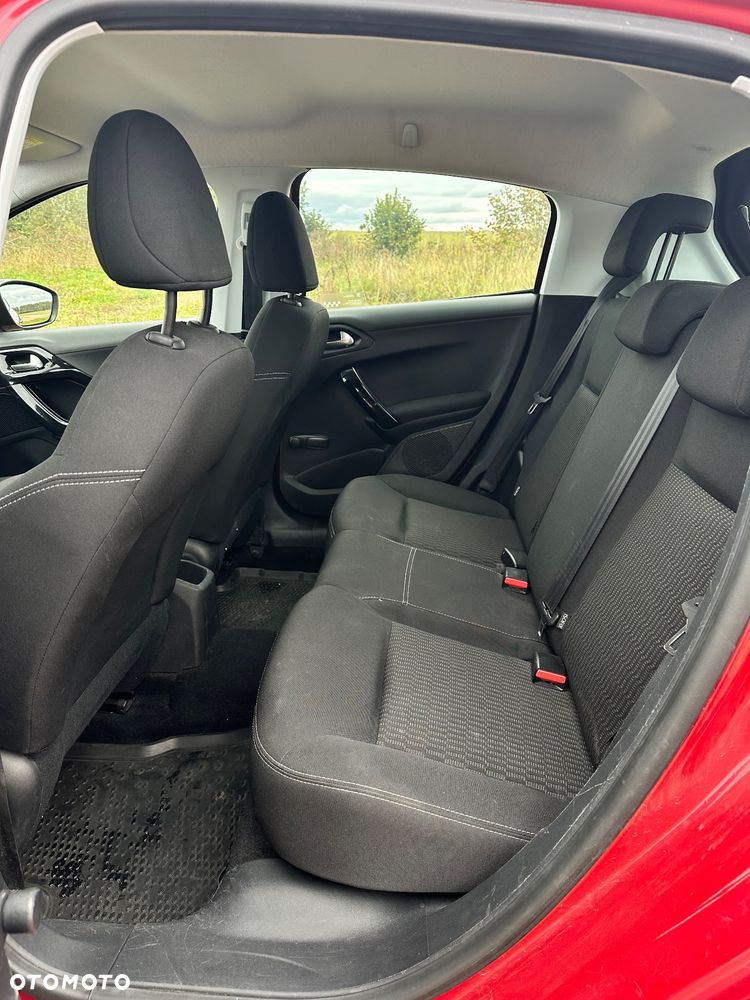 Peugeot 208 1.2 PureTech Active - 8