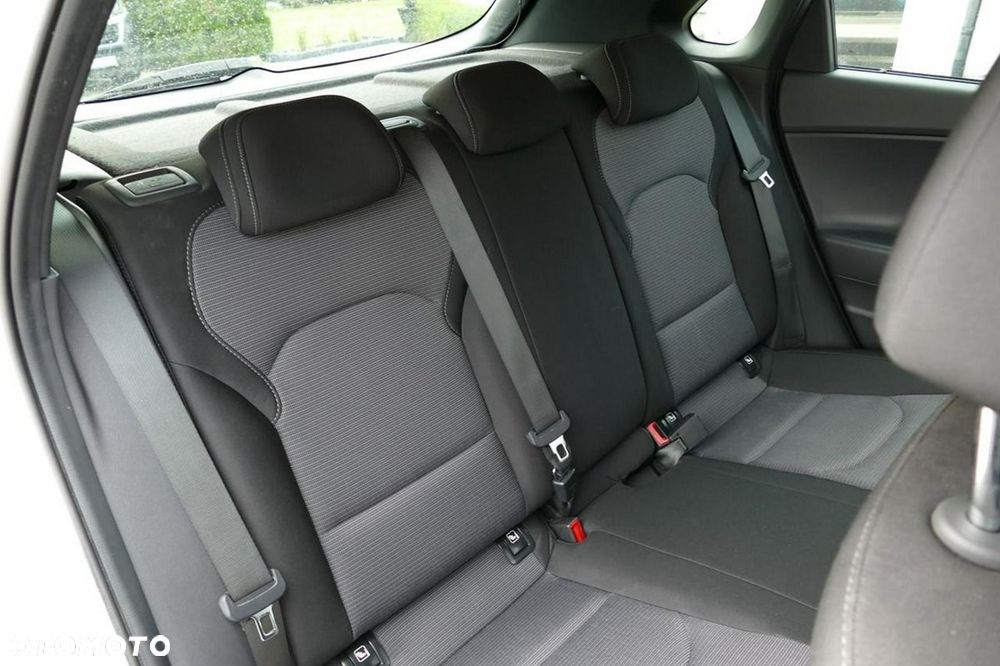 Hyundai i30 1.0 T-GDI Connect & Go - 23