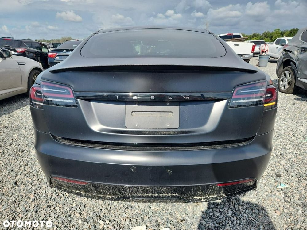 Tesla Model S AWD - 6