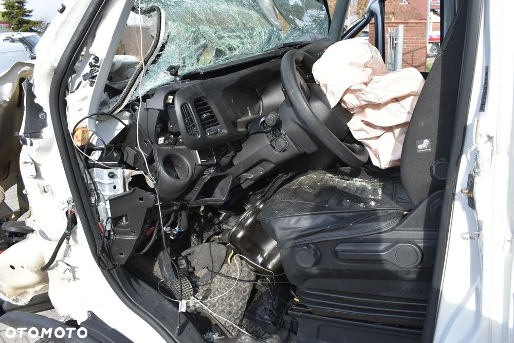 Iveco Daily 35S16 3,0 CHŁODNIA KONTENER 2023 - 8