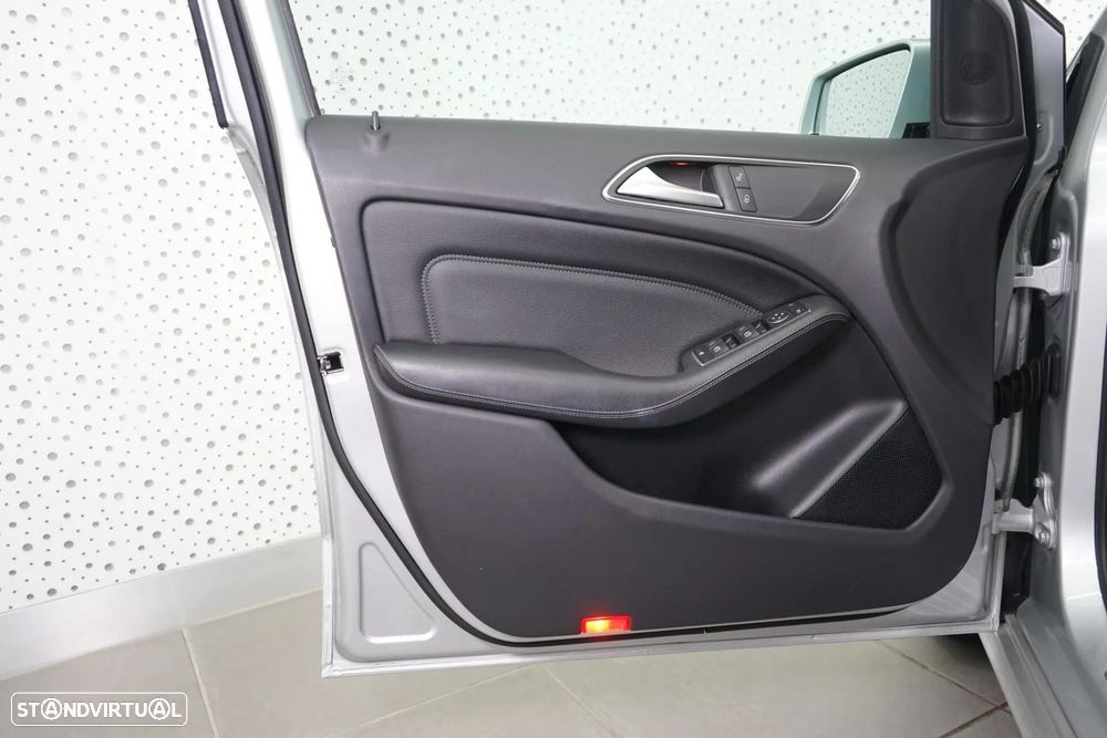 Mercedes-Benz B 180 Style Aut. - 18