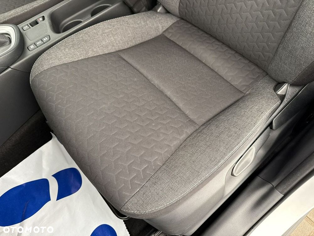 Toyota Yaris Cross - 18
