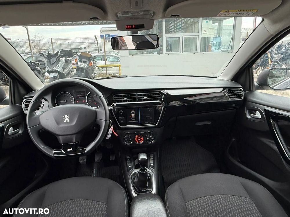 Peugeot 301 1.5 BlueHDI FAP Allure - 38