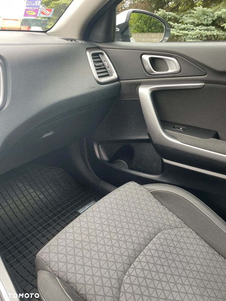 Kia Ceed 1.5 T-GDI M - 21