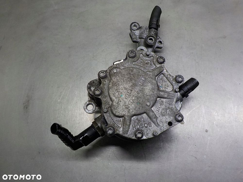 VW GOLF V POMPA VACUM 038145209M - 3