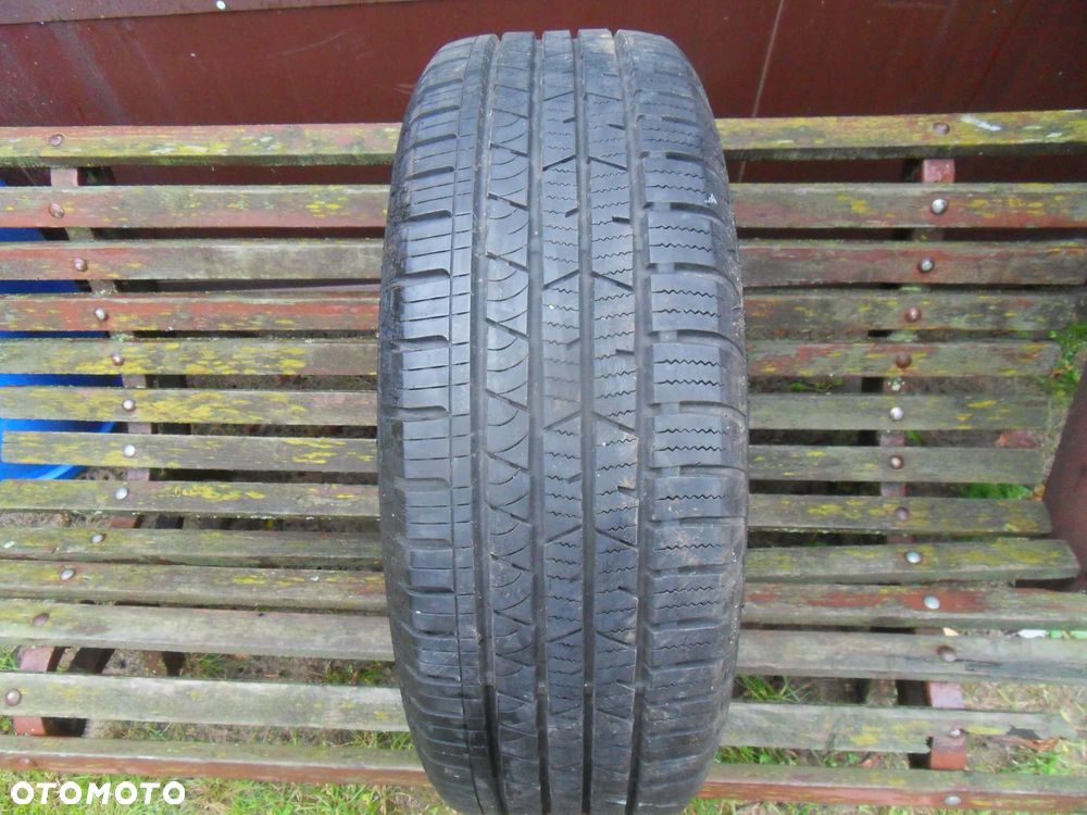Opona Continental Cross LX Sport 215/65 R16 2016 6,4mm - 1