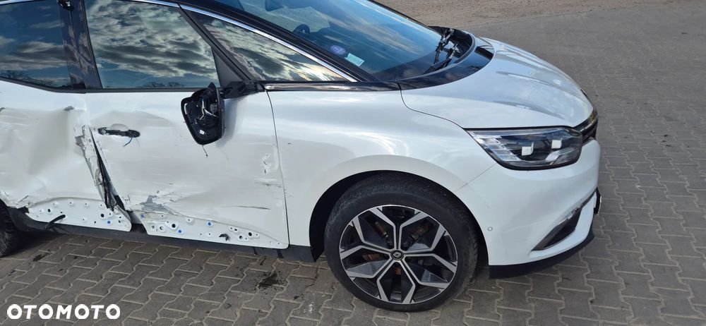 Renault Grand Scenic - 5