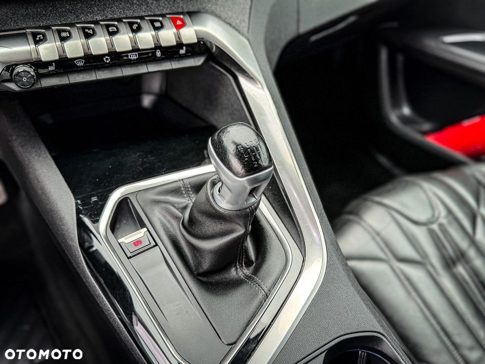 Peugeot 5008 1.2 PureTech Allure S&S - 35