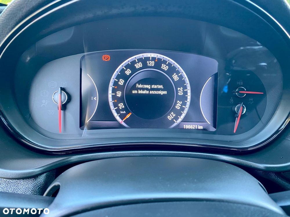 Opel Insignia - 21