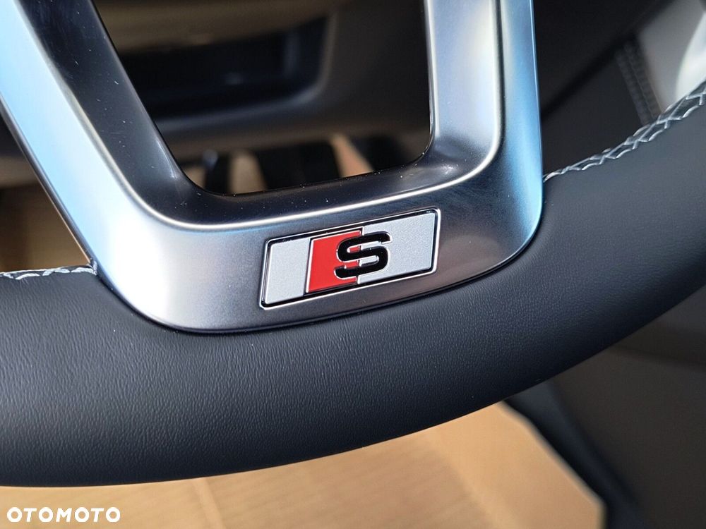 Audi Q8 - 32