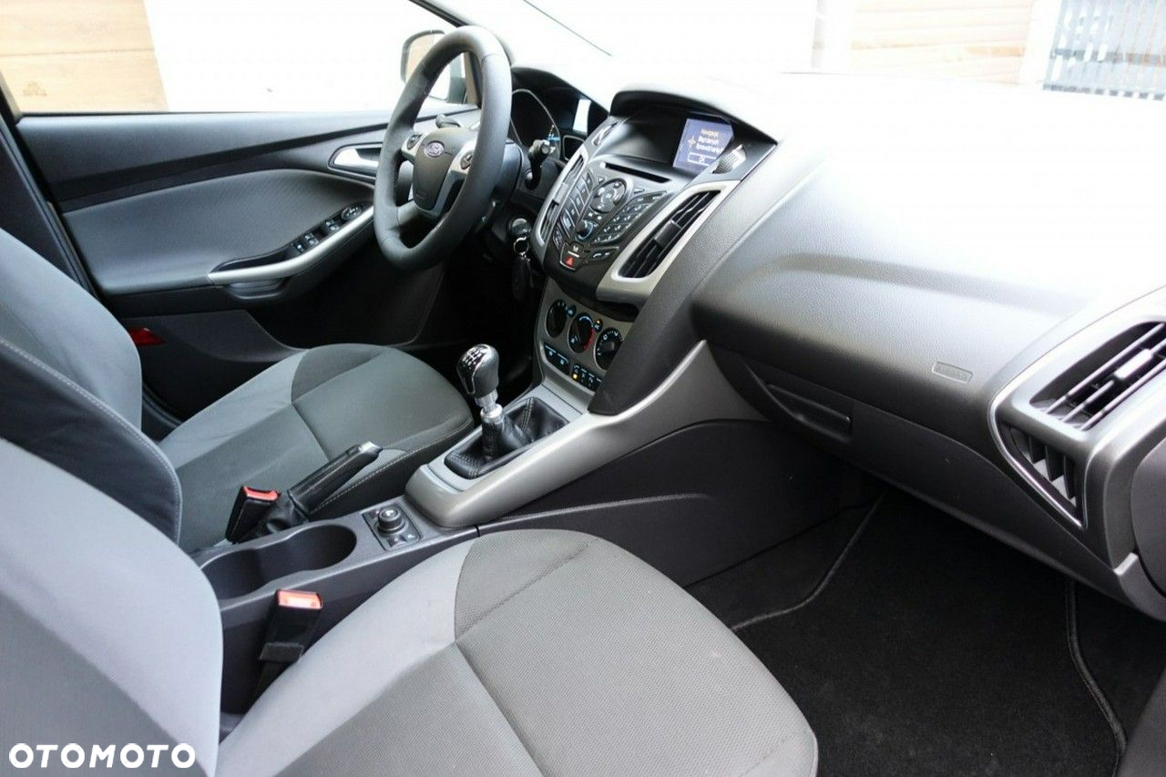 Ford Focus - 12