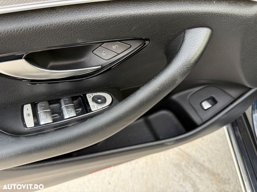 Mercedes-Benz E 200 d 9G-TRONIC - 25