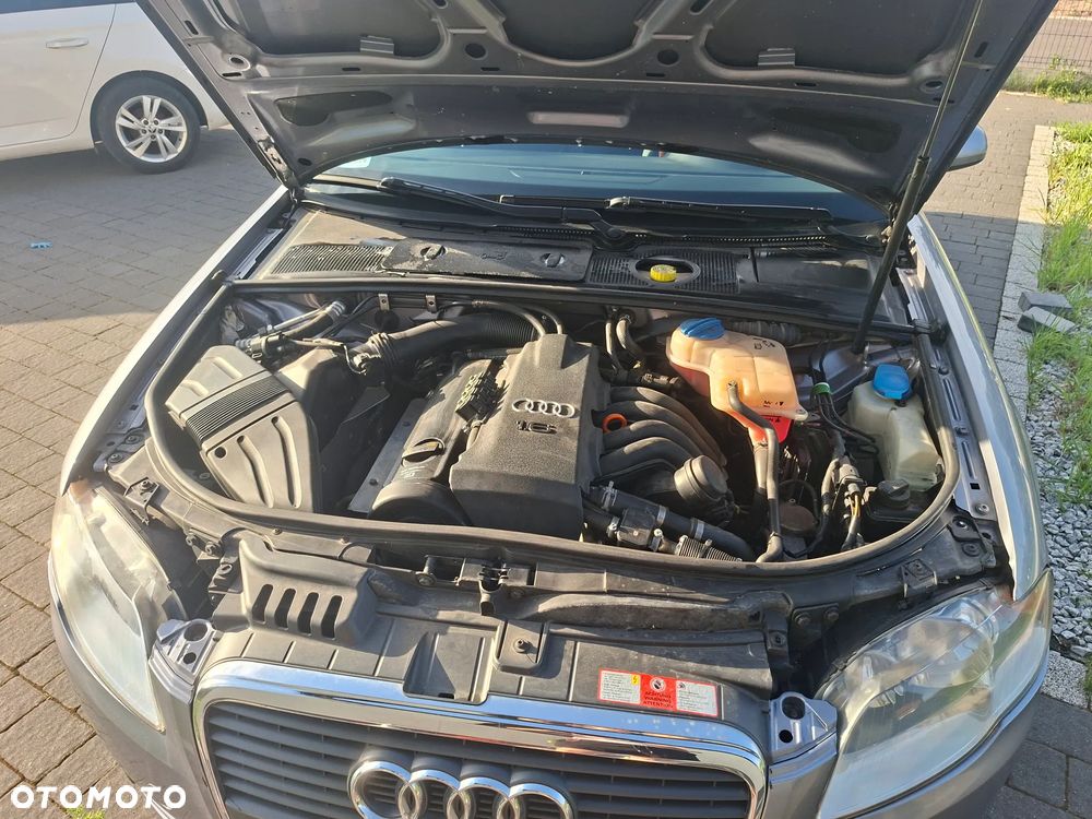 Audi A4 Limousine - 14