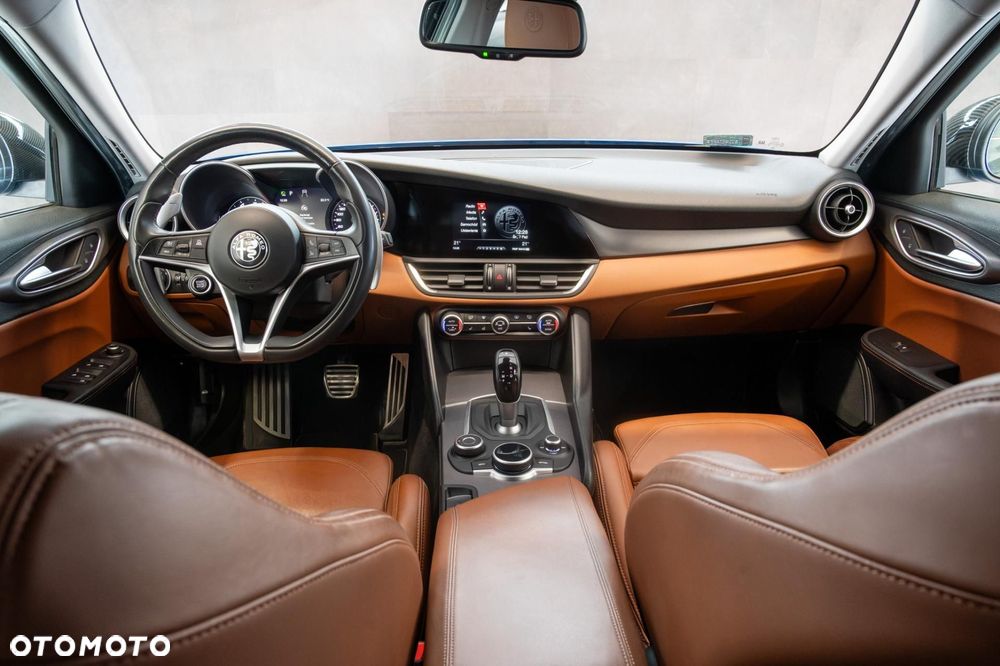 Alfa Romeo Giulia 2.0 Turbo Veloce Q4 - 11