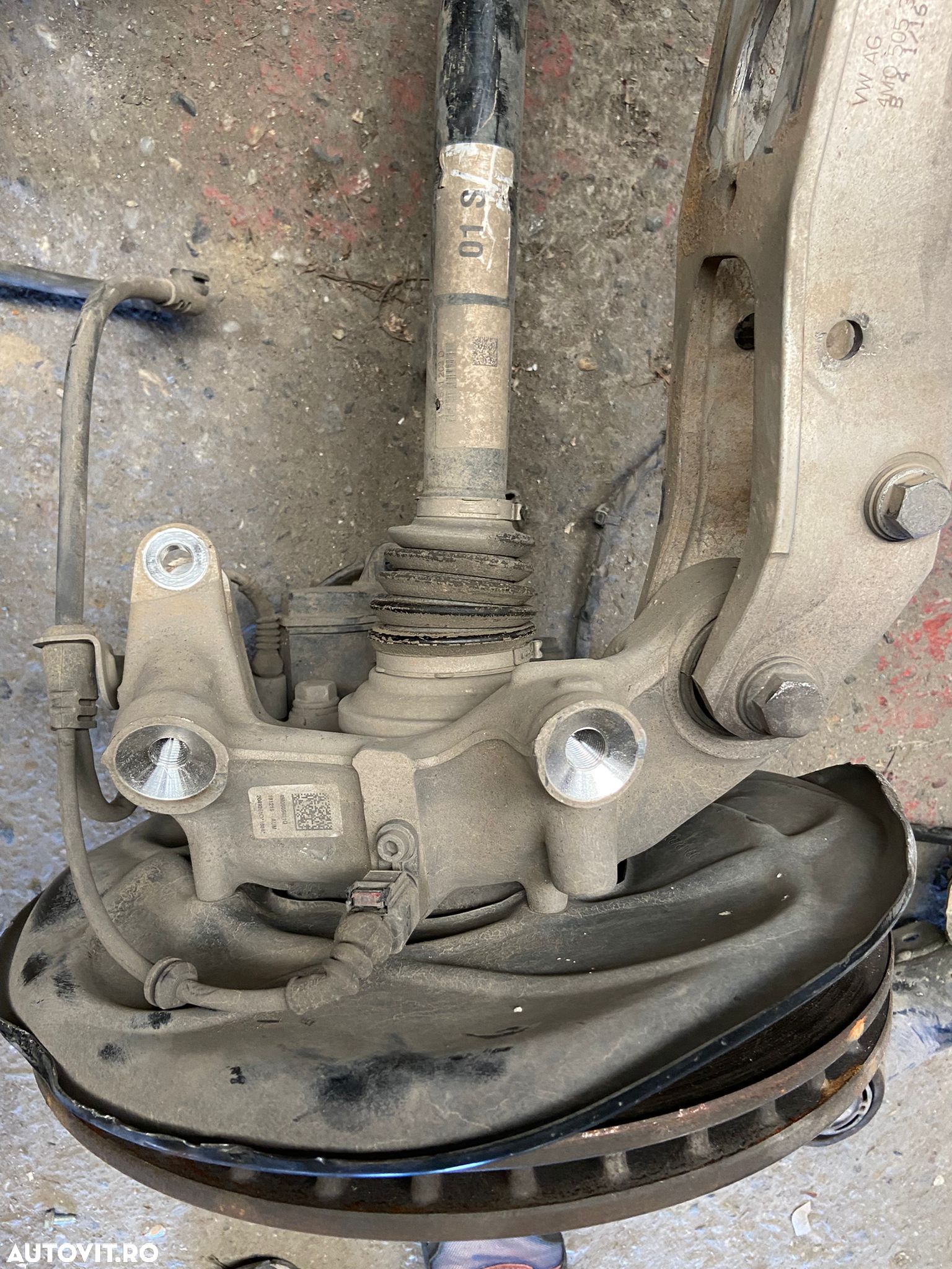Fuzeta spate Audi Q7 4M 0505431 - 1