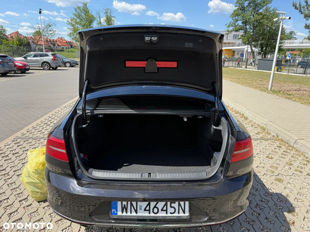 Volkswagen Passat 2.0 TDI BMT Highline DSG - 17