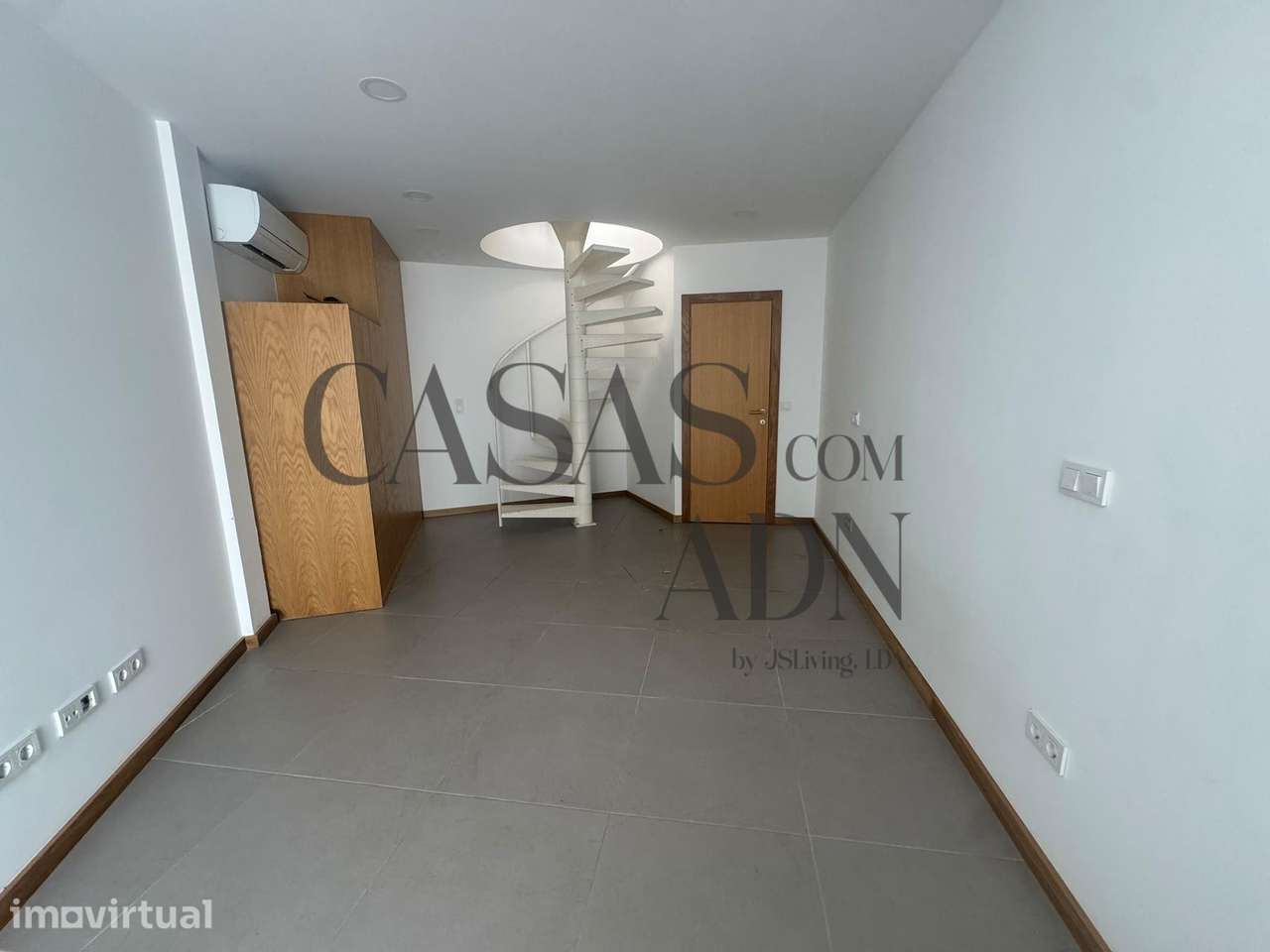 Apartamento T1 Duplex em Aveiro - Grande imagem: 4/10