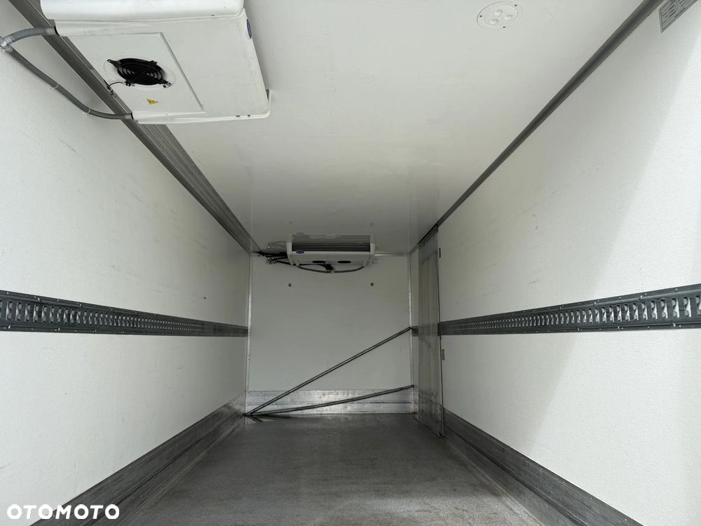 Iveco 70C18 - 12