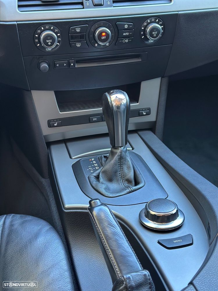 BMW 520 dA Touring - 27