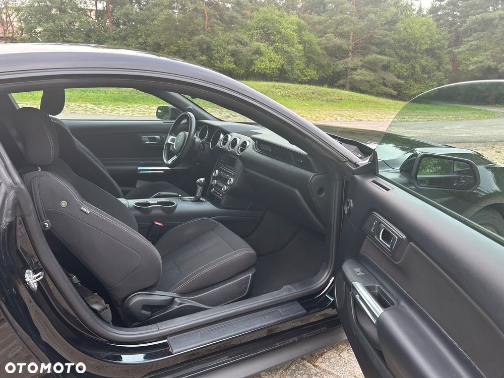 Ford Mustang 2.3 Eco Boost - 8