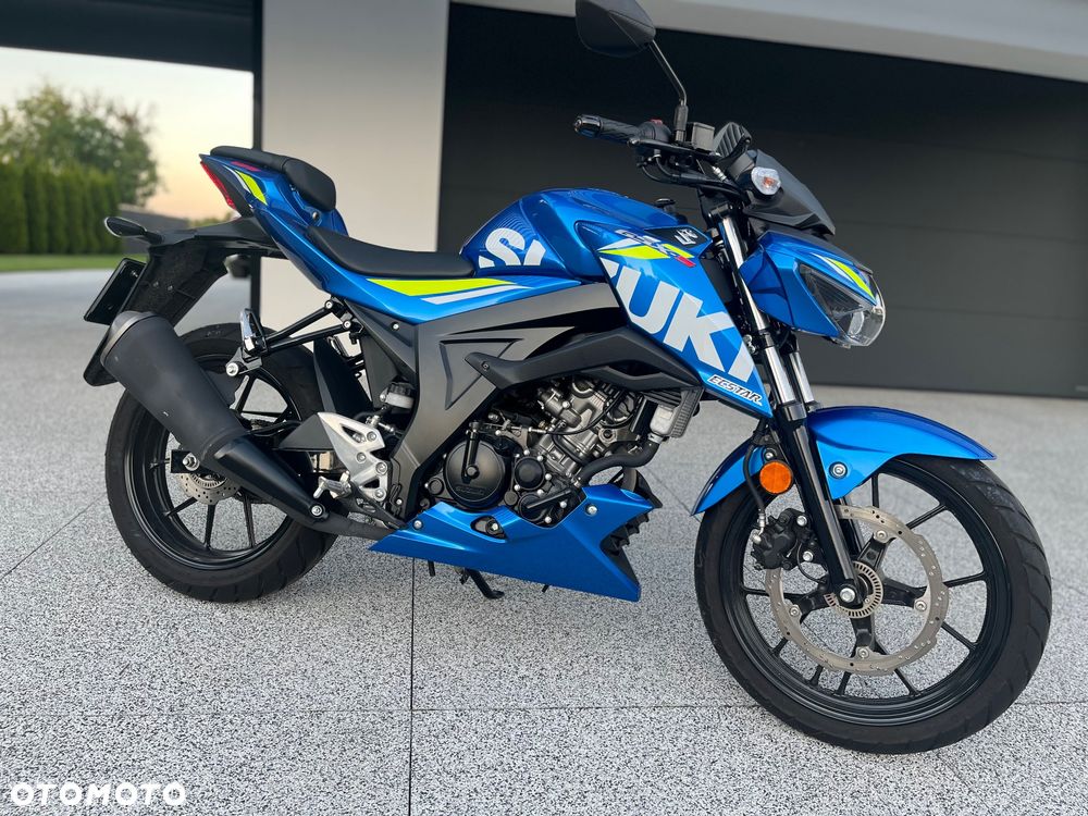 Suzuki GSX - 11