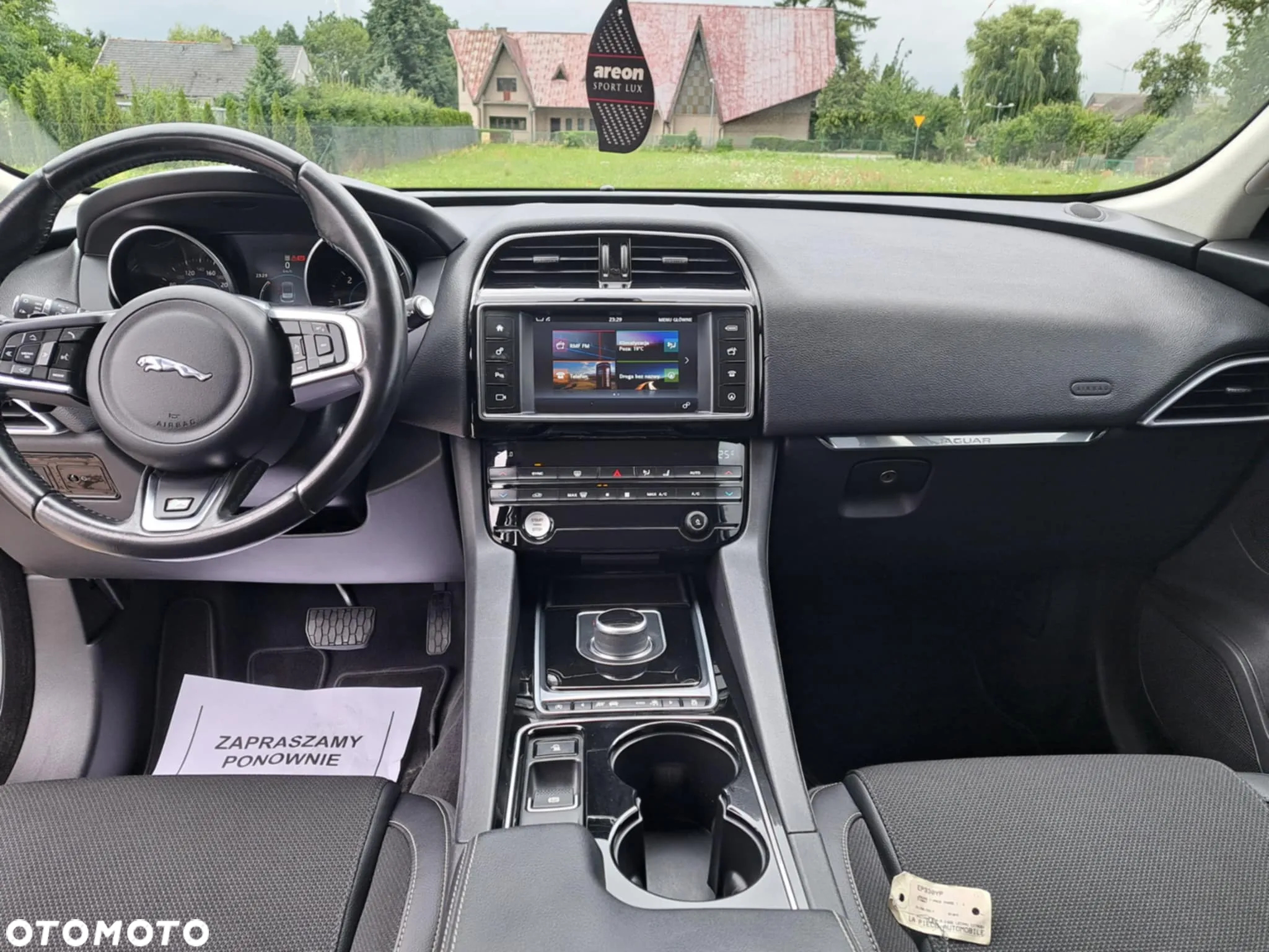 Jaguar F-Pace 20d AWD R-Sport - 12