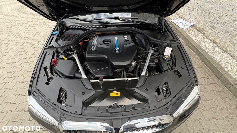 BMW Seria 5 530e iPerformance GPF M Sport sport - 31